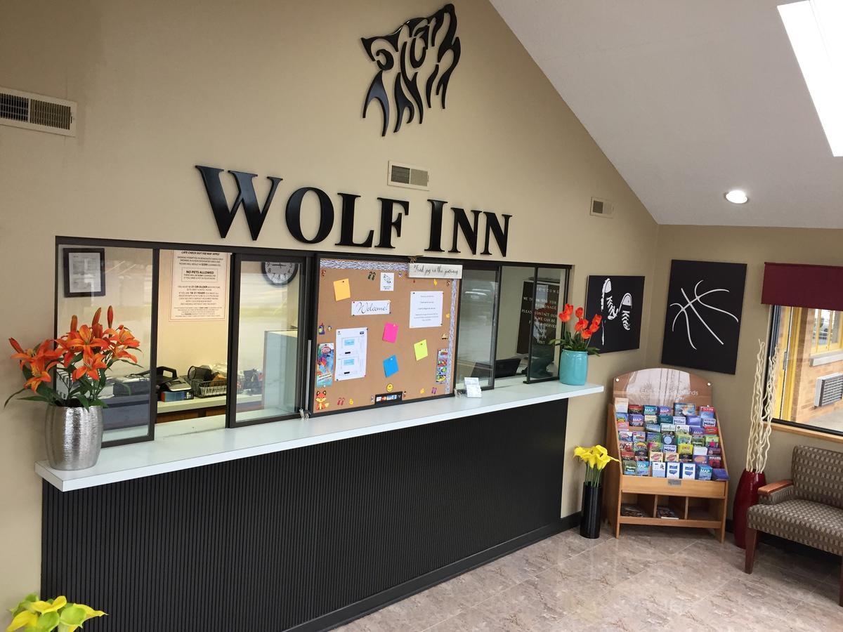 Wolf Inn Hotel Sandusky Exterior photo